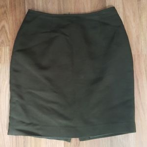 Vintage women’s Stanley Blacker khaki skirt